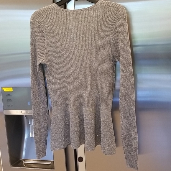 💕VERONICA BEARD💕 Esmerelda V-neck Pullover Grey - Picture 13 of 16